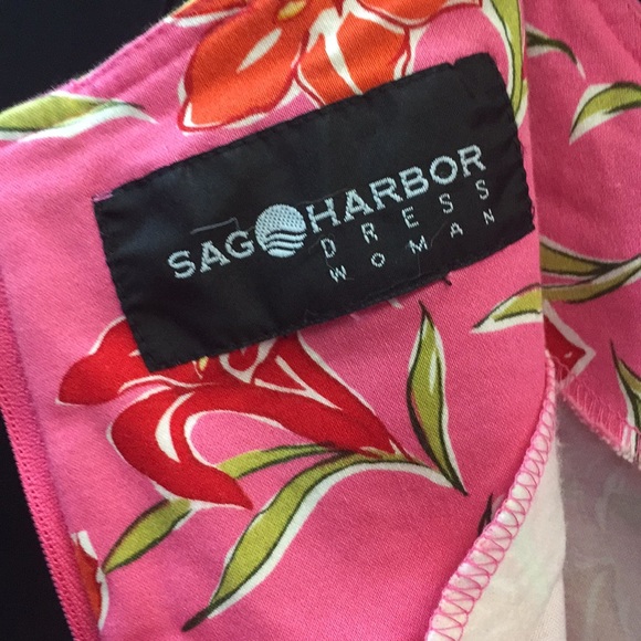 Sag Harbor Sleeve Less Dress. - Picture 4 of 4